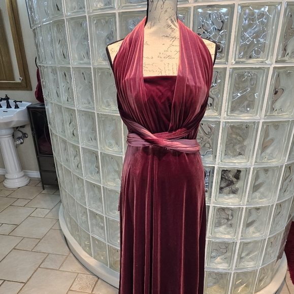 Revelry Micah Convertible Velvet Dress - Picture 2 of 5